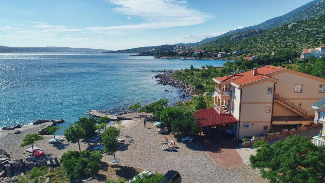 Ferienhaus Elena Karlobag Buitenkant foto